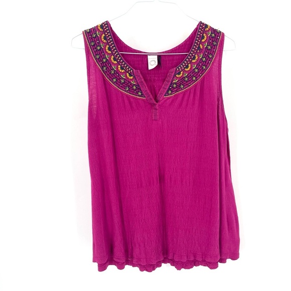 ANTHROPOLOGIE AKEMI + KIN VIZELA EMBROIDERED SLEEVELESS BOHO VNECK TOP - Picture 4 of 10